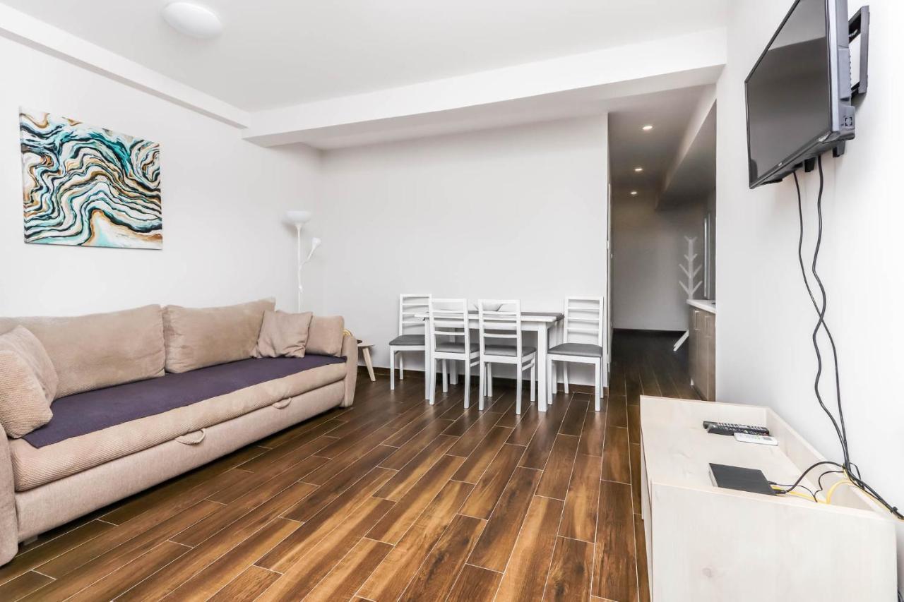 Timea Apartment Tivat Ngoại thất bức ảnh