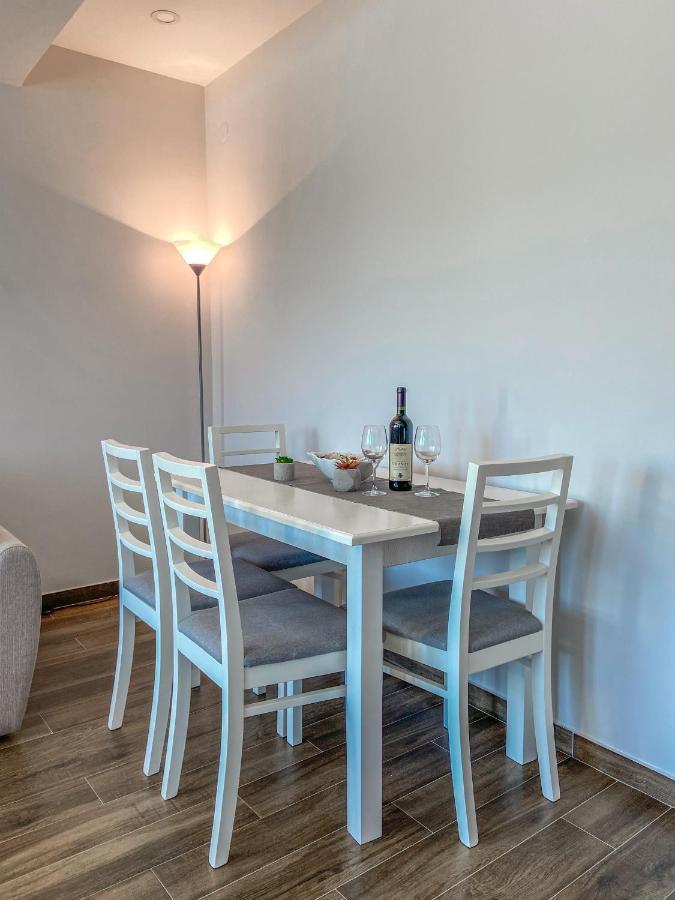 Timea Apartment Tivat Ngoại thất bức ảnh